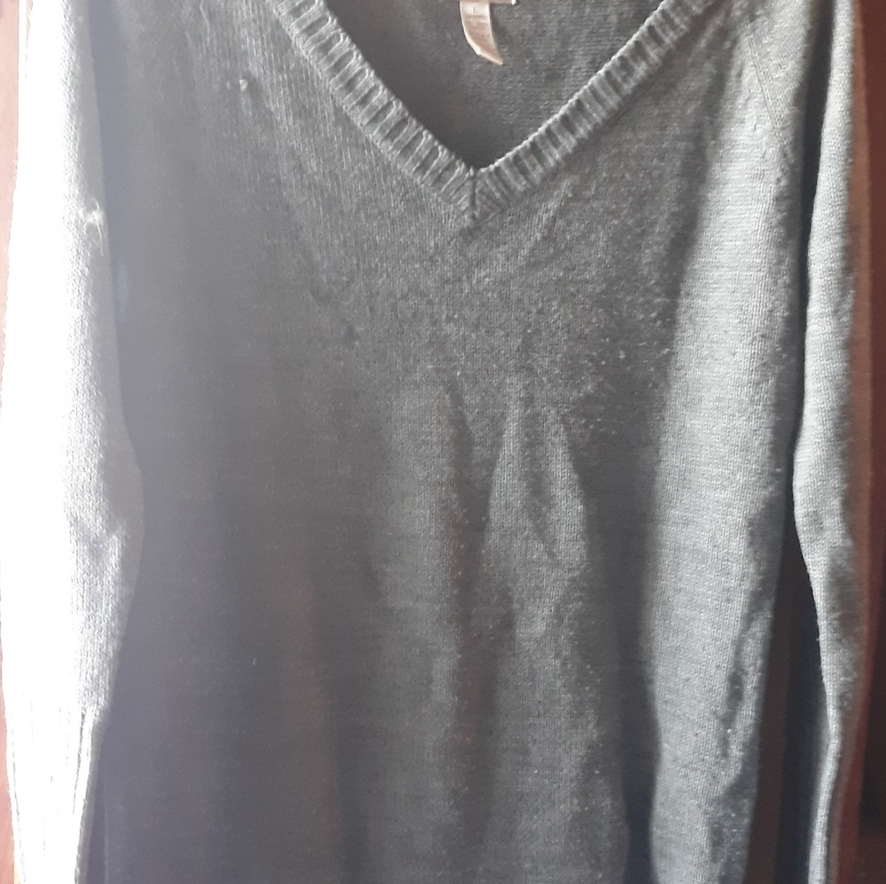Sweater - Picture 3 of 3
